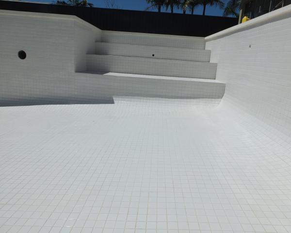 Swimming Pool Tiling
